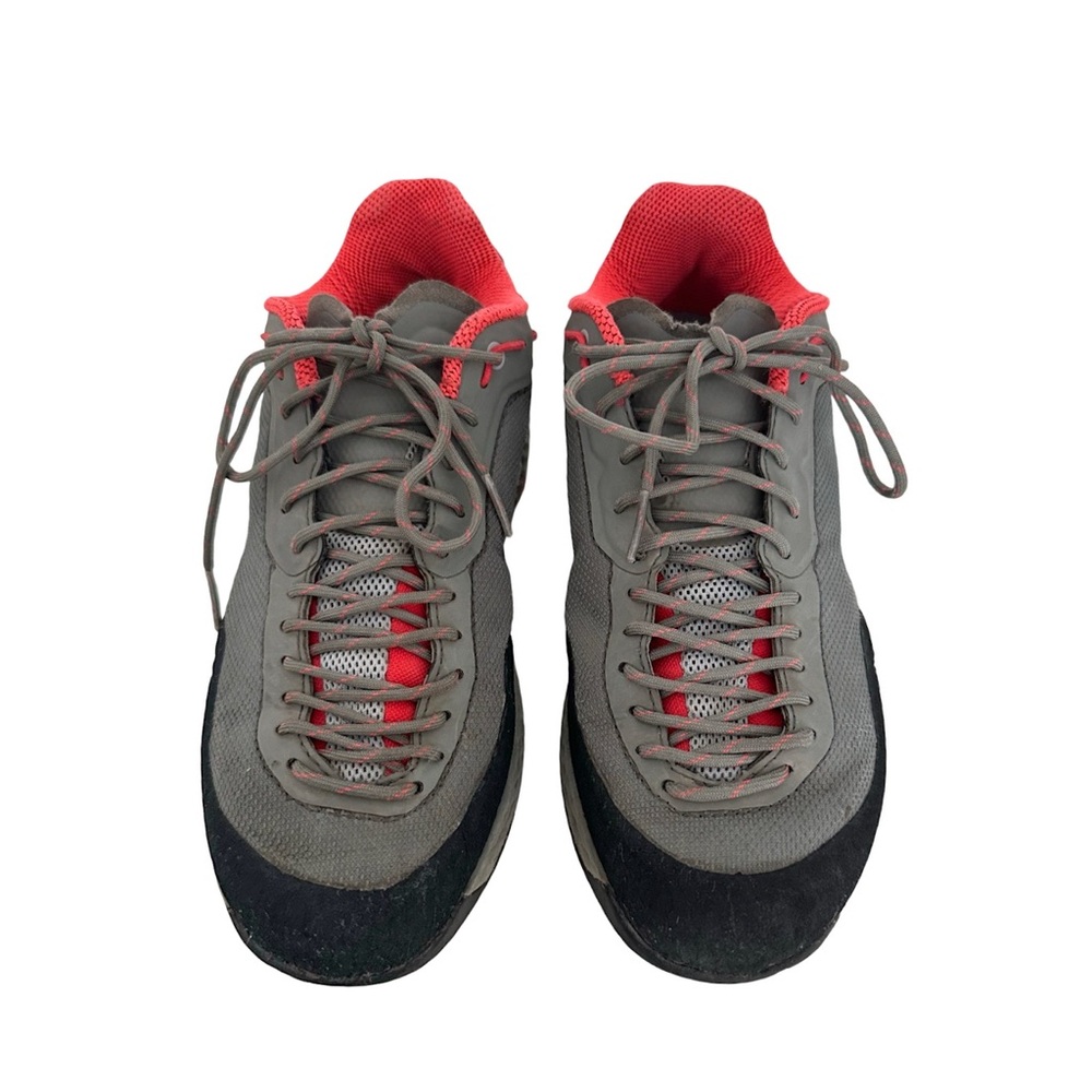 La Sportiva Women’s Guide